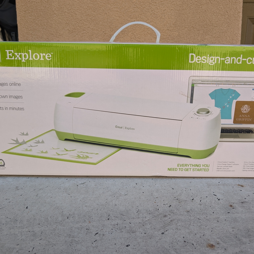 Cricut Explore Cutting Machine in White and Green